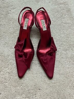 Isaac Mizrahi Burgundy Satin Pointed-Toe Slingback Pumps with Bow